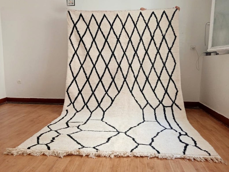 Load image into Gallery viewer, Wool Berber Carpet - 313x202cm - Natural Wool - JUL19
